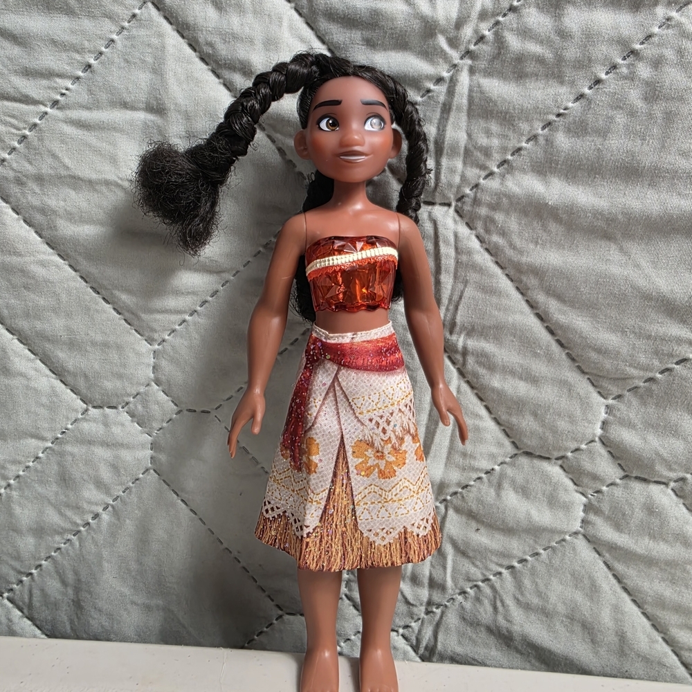 2021 Hasbro Disney Princess Moana  Fashion Doll Original Outfit
